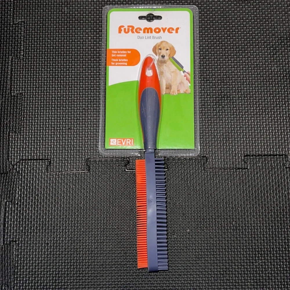 Dog duo lint Brush.